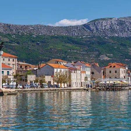 Gorgeous In Kastel Stari With Wifi Apartment Kastela